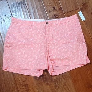 NWT Old Navy coral and white women's shorts
